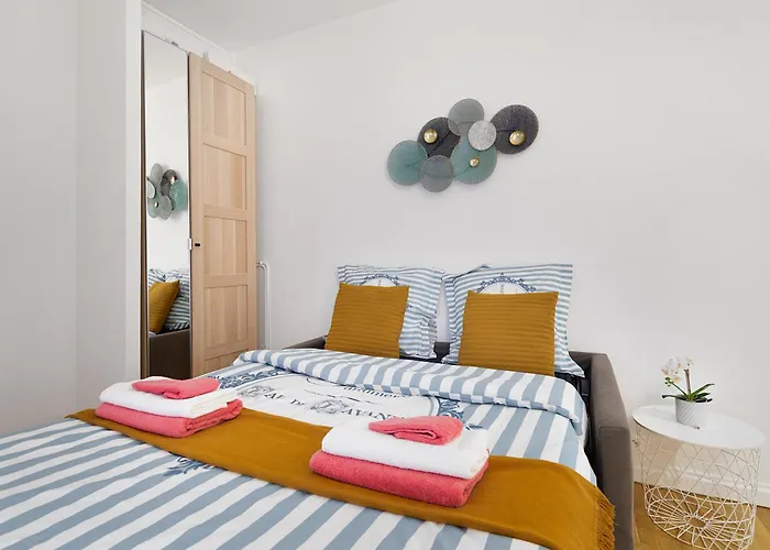 Апартаменты Guestrust - Arc De Triomphe 46