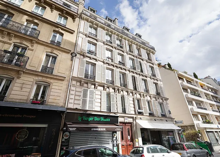 Апартаменты Guestrust - Arc De Triomphe 46